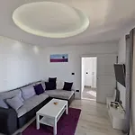 Lira Jacuzzi - Sea View- Terrace * Млини