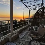 Lira Jacuzzi - Sea View- Terrace Apartment Mlini