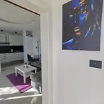 Апартаменты Lira Jacuzzi - Sea View- Terrace Млини