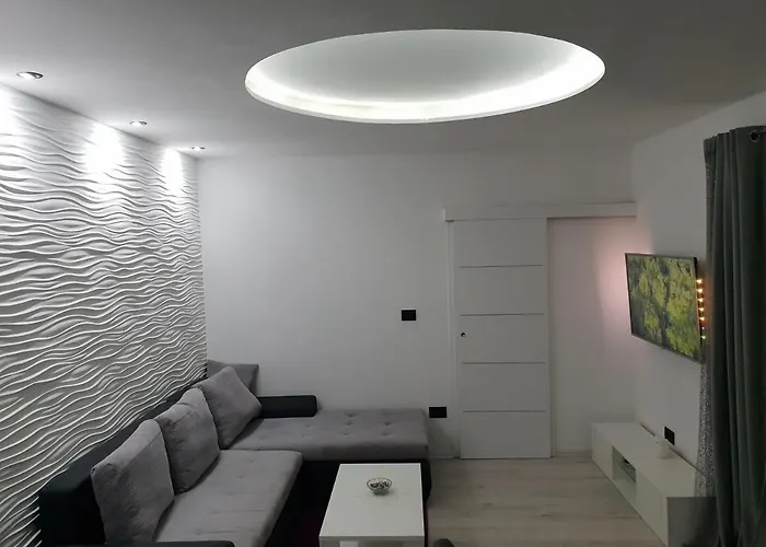 Lira Jacuzzi - Sea View- Terrace شقة