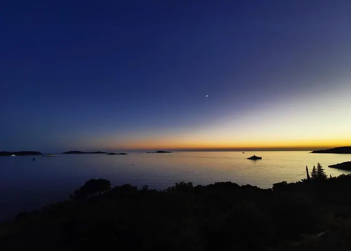 Lira Jacuzzi - Sea View- Terrace شقة *