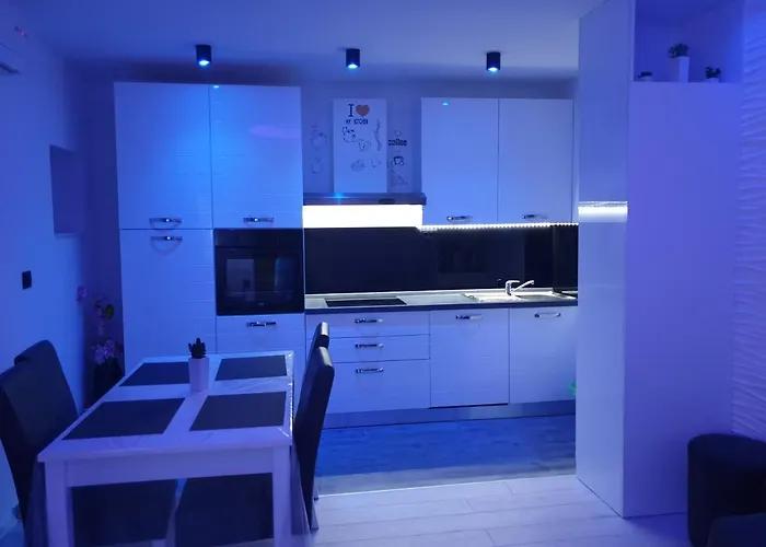 Lira Jacuzzi - Sea View- Terrace * مْليني